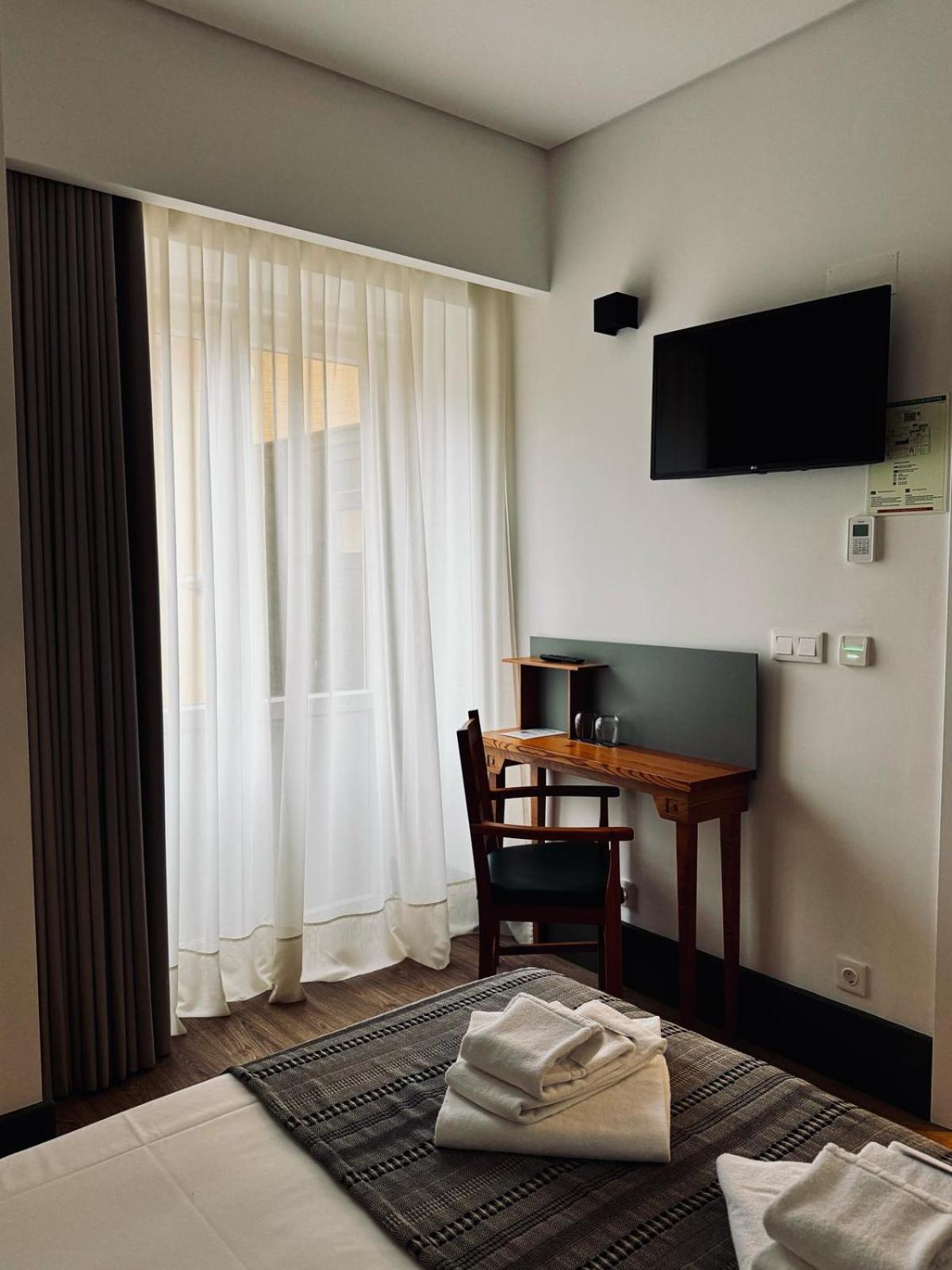 Alianca Cafe & Hostel アングラ・ド・エロイーズモ エクステリア 写真