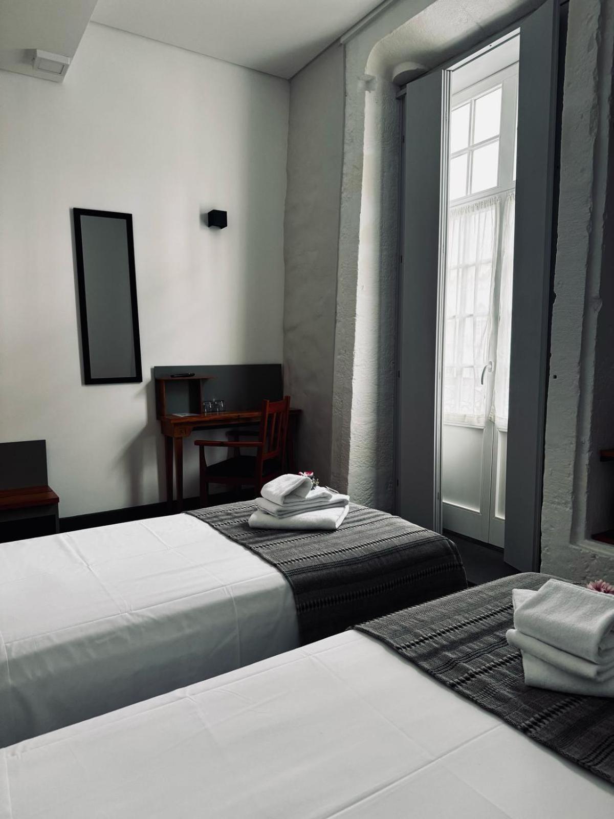 Alianca Cafe & Hostel アングラ・ド・エロイーズモ エクステリア 写真